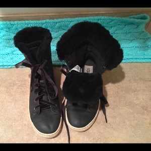 Ugg lined sneakers